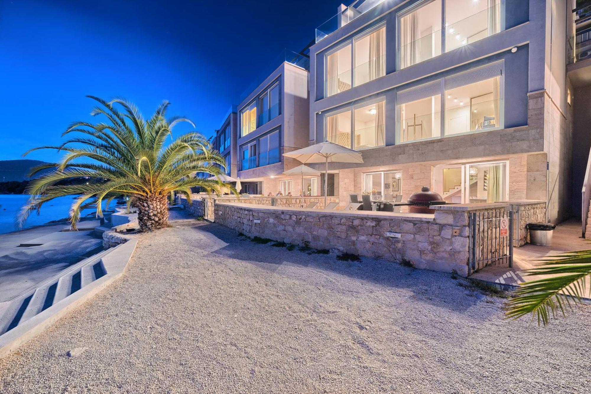 Livingstone Beach House 特罗吉尔 外观 照片