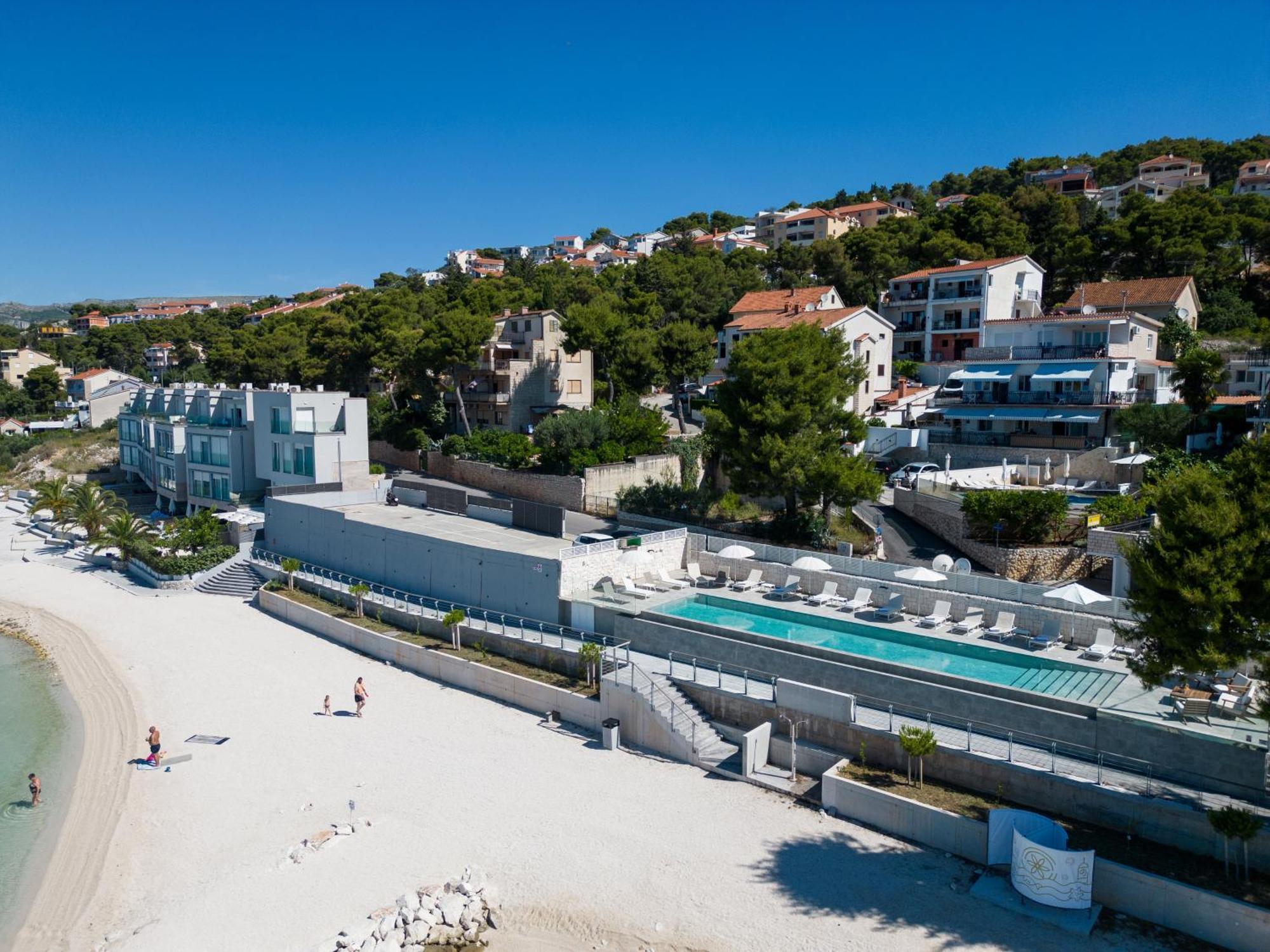 Livingstone Beach House 特罗吉尔 外观 照片